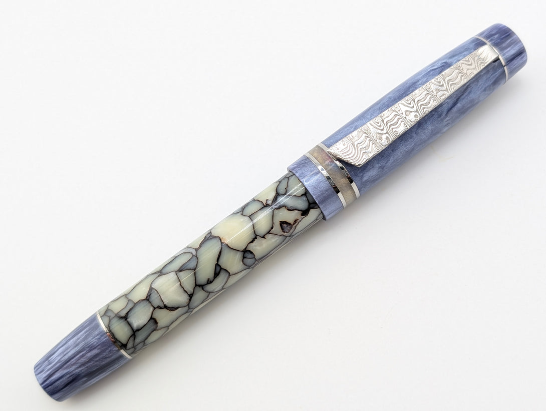 Carina 15 in Vintage Casein with Steely Lavender - Damascus Steel