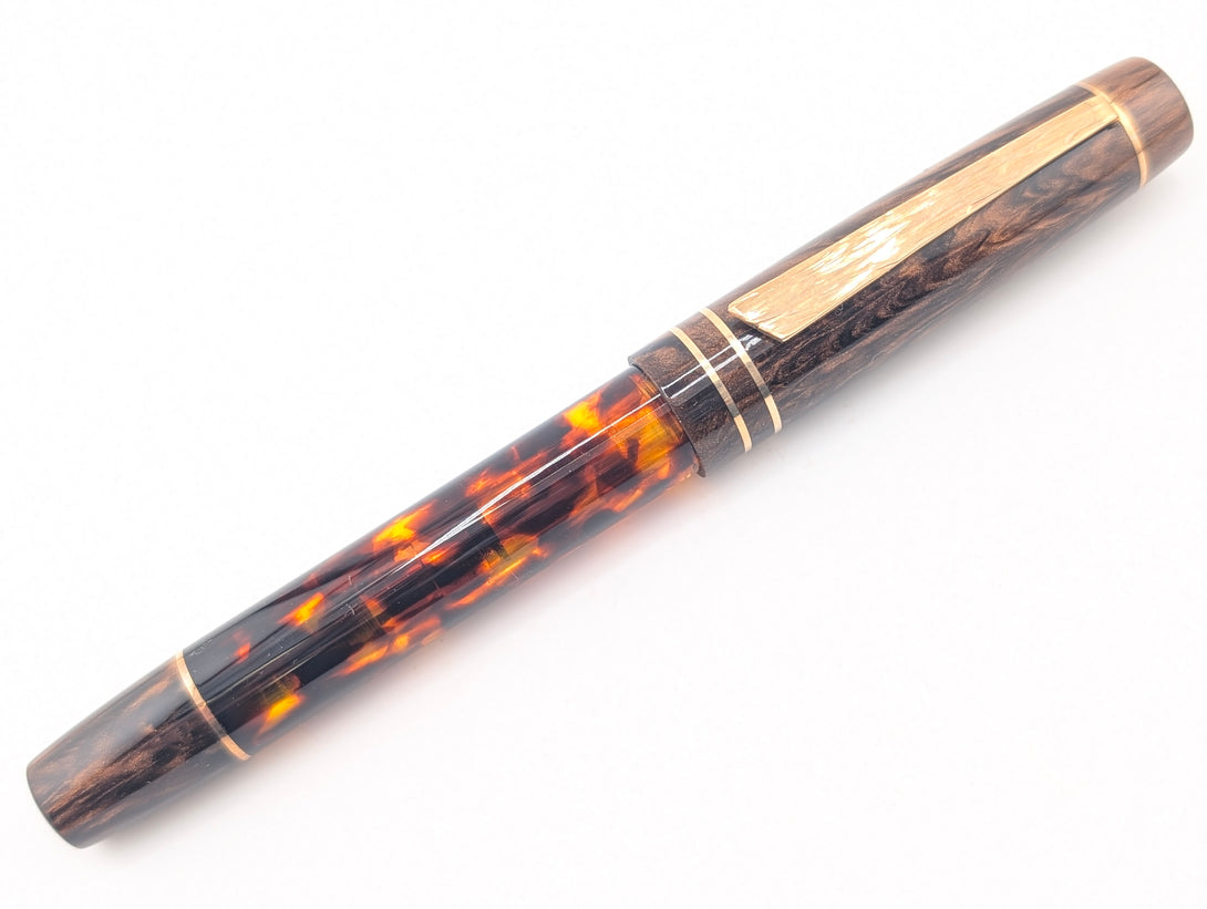 Carina 14 in Vintage Tortoise Shell w/ Chocolate Pearl Resin