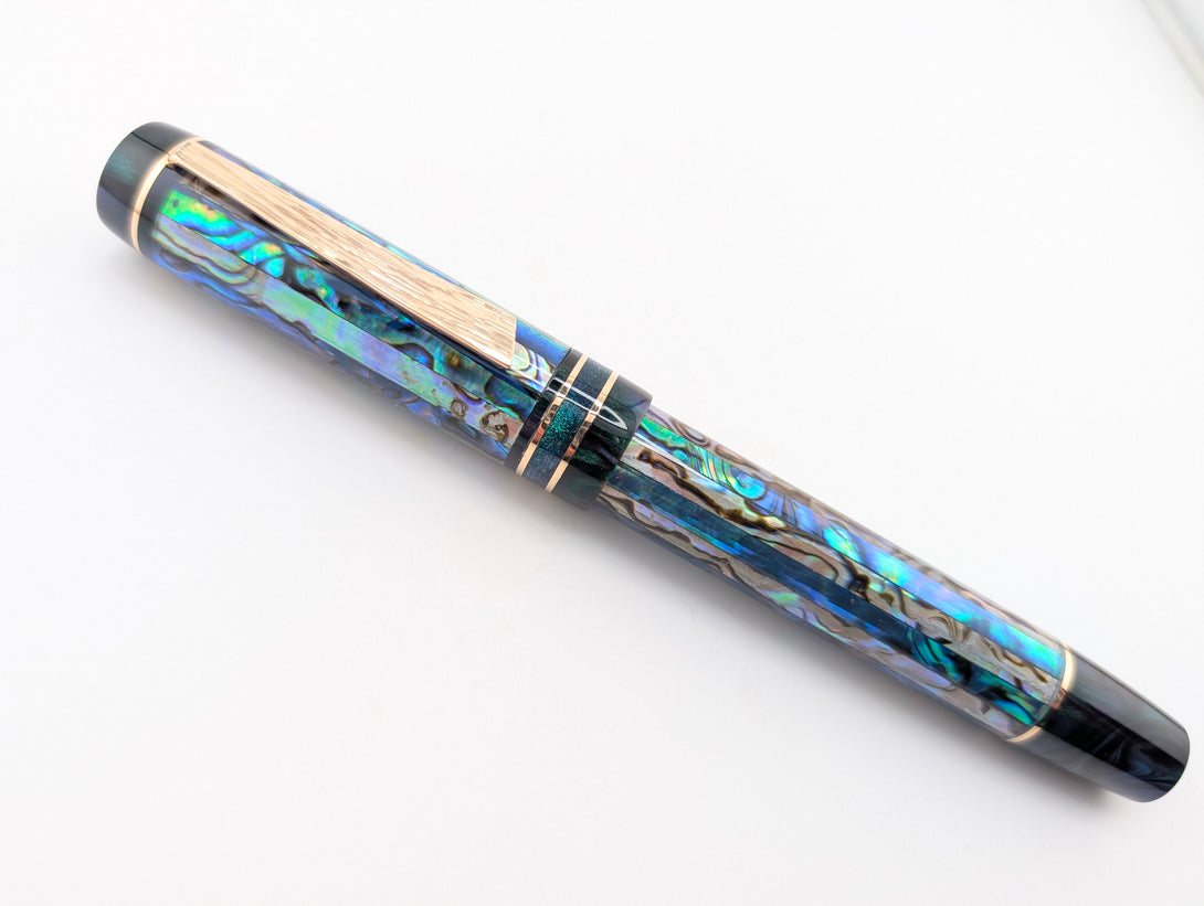 Ragazzone in Tidal Fog Abalone w/ Overpour Resin