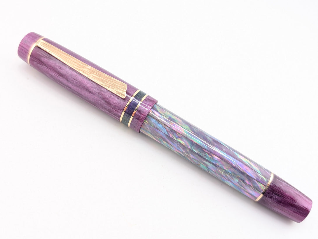Hapalua in Sage Prism Awabi w/ Acai Resin