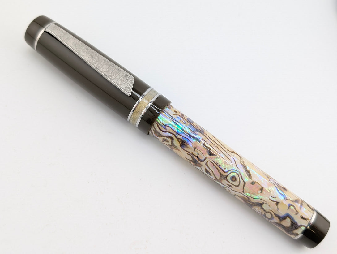 Draco in White Paua Abalone w/ Coffee Resin - Damascus Steel